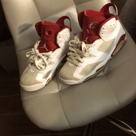 Jordan’s 6 - Picture 1 of 5